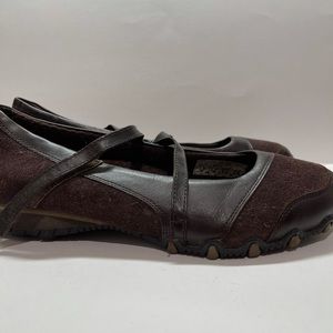 Sketchers leather brown Mary Jane style shoes 9